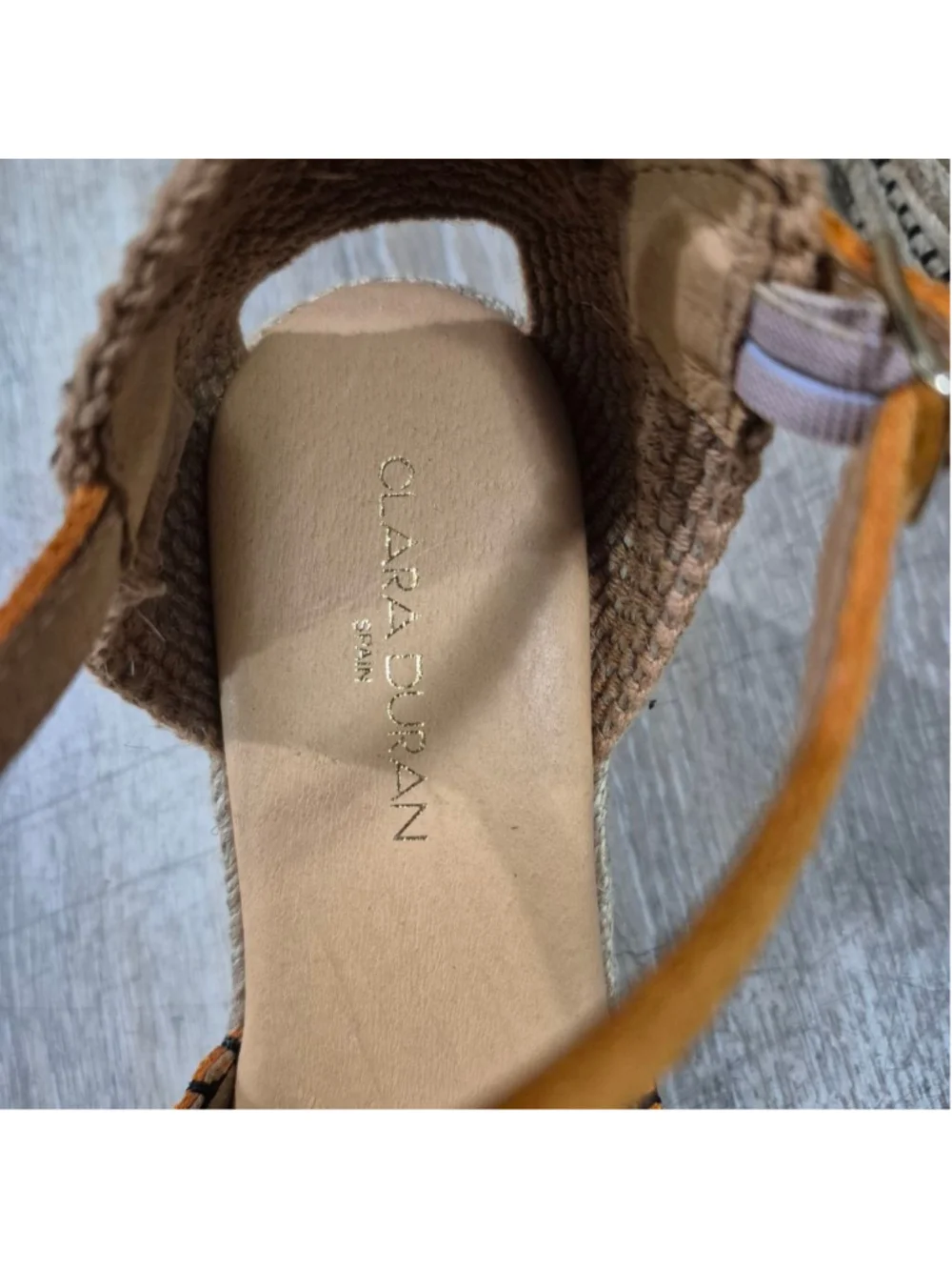 Women's Clara Duran Orange Beige Espadrille Wedge Sandals Size 8.5/39